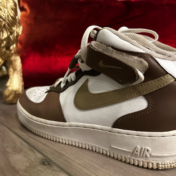 🚨🔥 Air Force 1 Mid White Shoes "Cafe Brewed Elegance Mocha Brown" - Picture 2 of 7